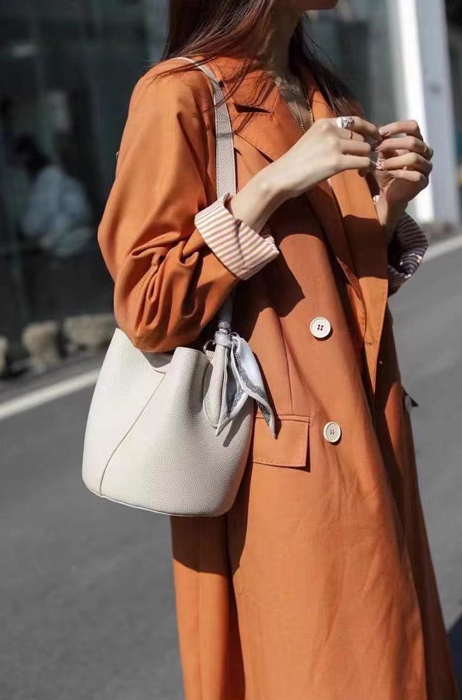 white leather bucket bag shoulder bags