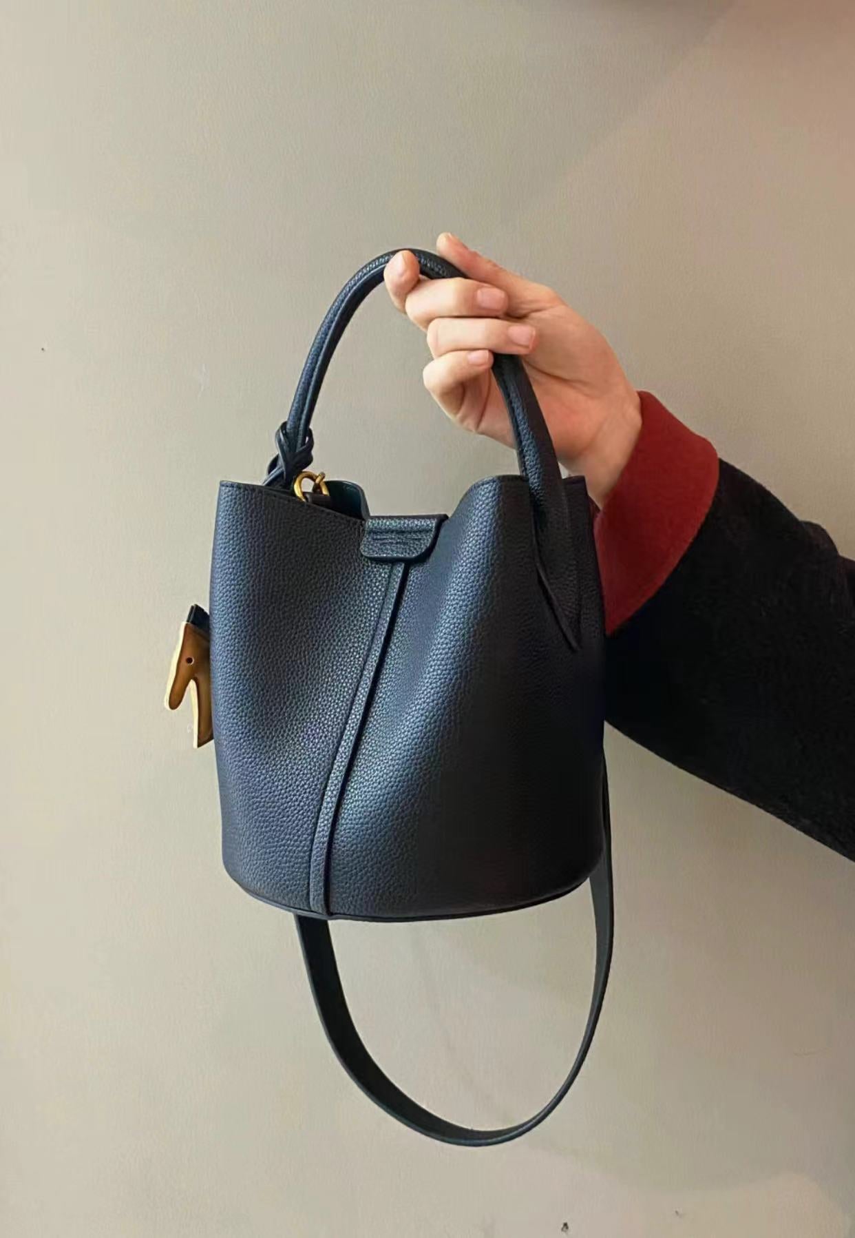 luxury bucket bag shoulder